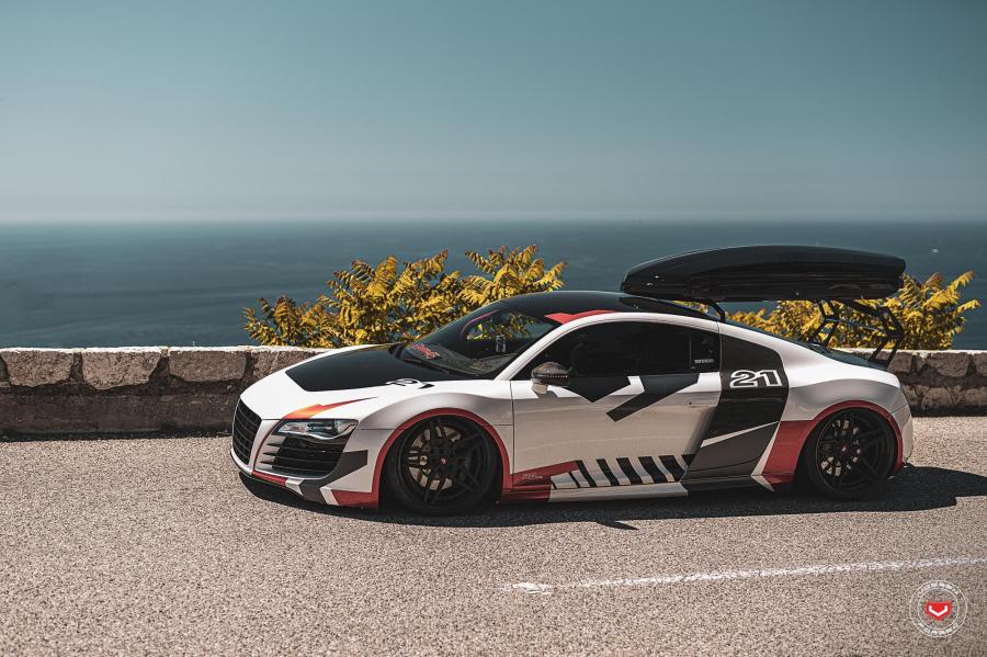  Audi R8 on Vossen Wheels (HC-2) 2019 года  (фото 3 из 5)